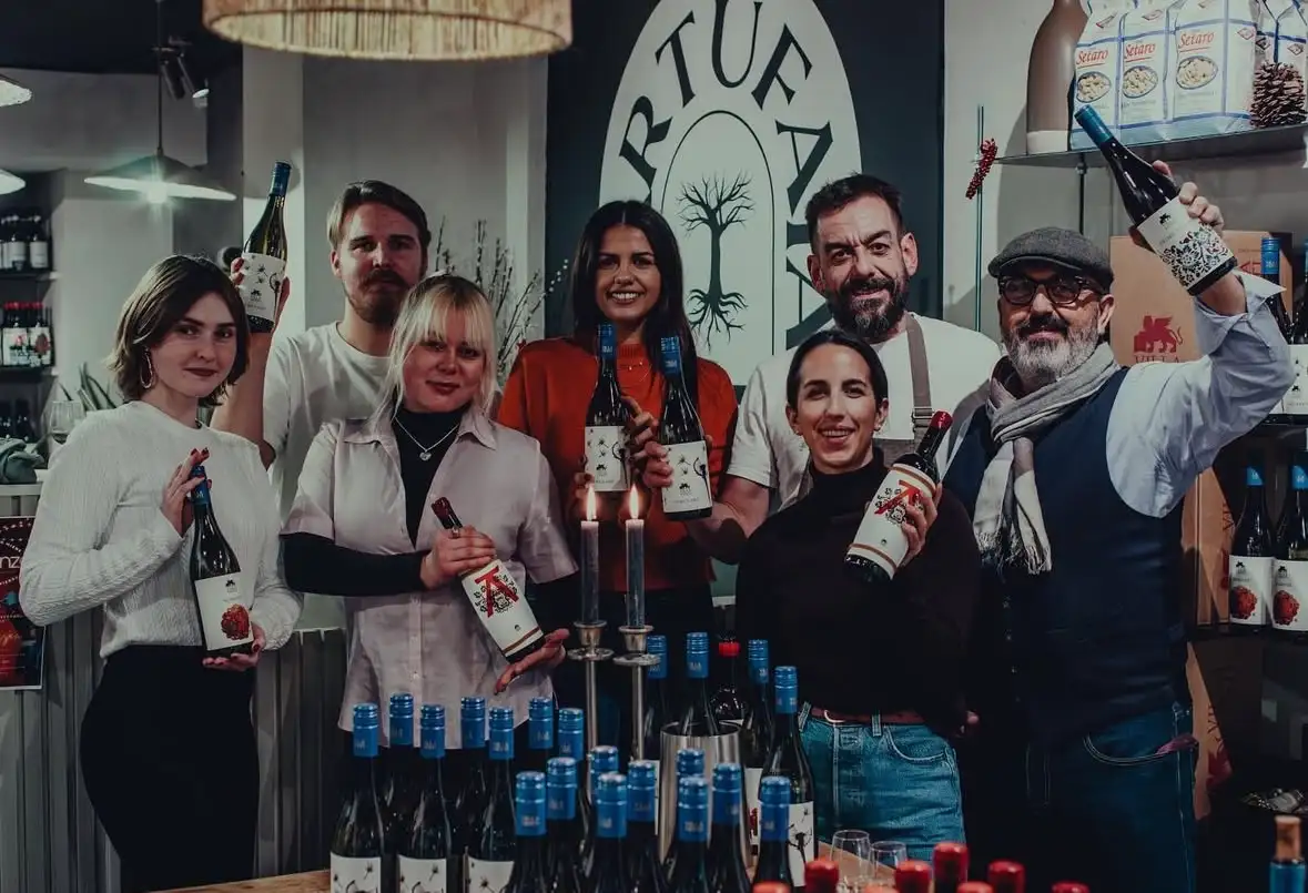 Tartufaia visual by Studio S__LF